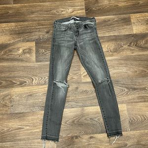 Grey skinny jeans size 24